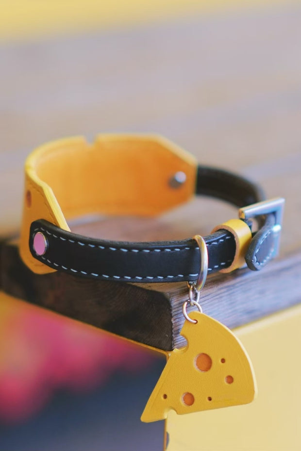 Cheesy Jerry Collar